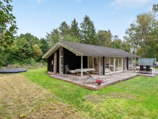 Holiday Home Heino - 3-5km from the sea by Interhome - 6