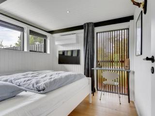 Holiday Home Hævnir - 1km from the sea by Interhome - 2