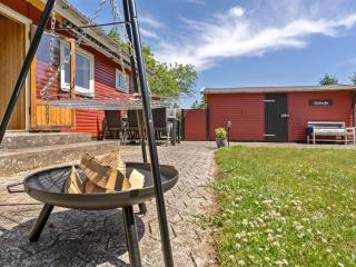 Holiday Home Hege - 450m from the sea by Interhome - 2