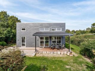 Holiday Home Ilkka - 175m from the sea by Interhome - 5