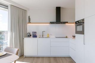 Coastal Getaway - Free Parking & Balcony - Baldus - 5