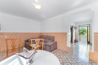 Antique Spanish Villa With A Patio - 8