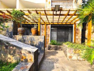 Delightful serviced apartment in perfect location near golf course - 7