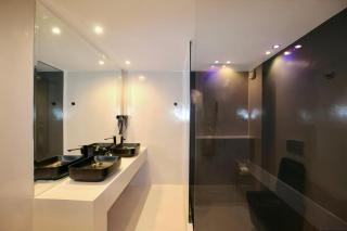 VIP Suite 108 - Castle De Paris - 4
