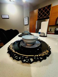Stylish 1BR Uptown Apartment - 9