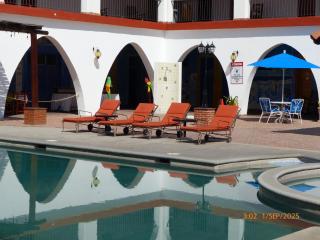 Hotel Hacienda Bugambilias - 1