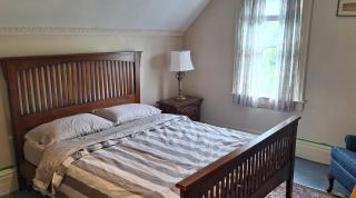 Century House on Quarter acre lot - 6
