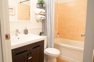 Wanderlust Studio Suite with Private Patio - 3