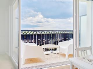 Parisian Haven - Chic Penthouse near Paris & CDG - 5