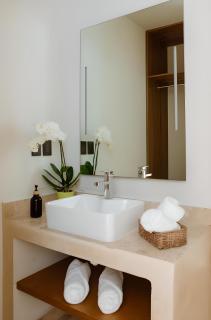 Lalola Boutique Apartments by Andiani Travel - 2