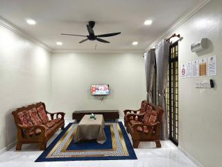 AL-REZQI HomeStay - Marang - 9