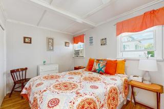 Lil' Cottage Retreat - 1