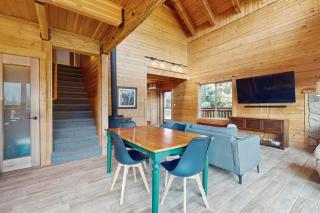 Log Cabin Luxury - 3