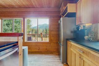 Log Cabin Luxury - 1