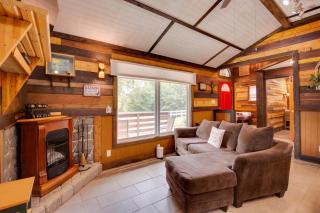 Pet-Friendly Lake Lafayette Escape with Fire Pit - 0