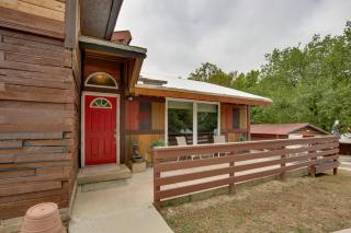 Pet-Friendly Lake Lafayette Escape with Fire Pit - 8