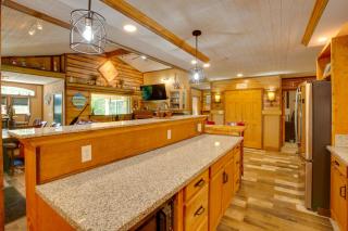 Bayview - Lakefront Family Cabin in Odessa! - 1