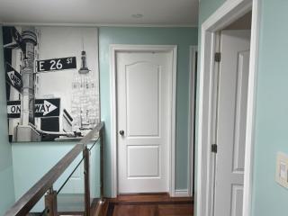 Stylish City Escape - 8