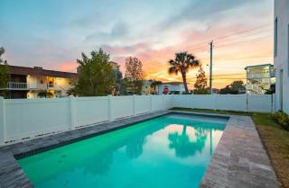 New Construction Villa 3 Min Walk to Beach Pool - 8