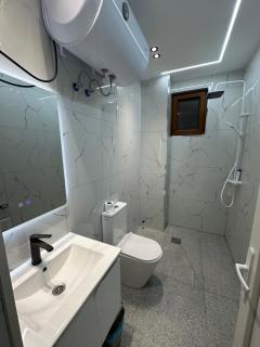 Guesthouse Dritan Selimaj - 2