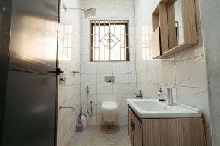 Entire house - all rooms AC - close to beach - washingmachine - 4