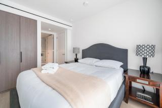 Urban Retreat 2BR Condo with Stunning City View - 3