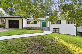 Designer 5 Bedroom with Backyard Downtown ATL - 9