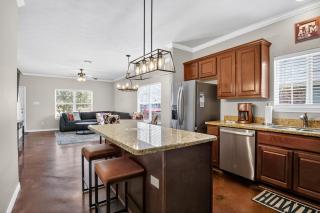 Game Day Getaway Near Texas A&M home - 8