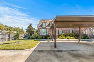 Luxury 2 bedroom Townhouse #5 - 9