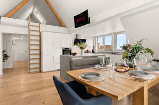 FeelGood Ferienhaus - 212 qm mit Sauna, Garten, Terrasse, Grill - 2 Apartments - für Familien & Gruppen - Mitten in Deutschland - 1