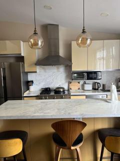 LUXE NYC Duplex Suite - 0