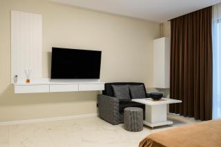 Niko Beach Studio - Sea On Mamaia - 8