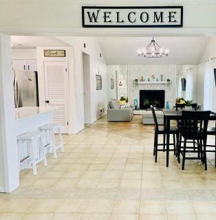 Sea Salt Vacation Home, Private Pool - Walk to Beach - 4