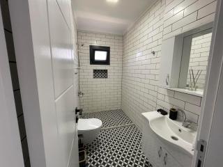 DeepXsuites - 2