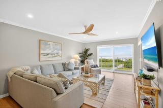 Luxury Beachfront Retreat on Longboat Key - 9