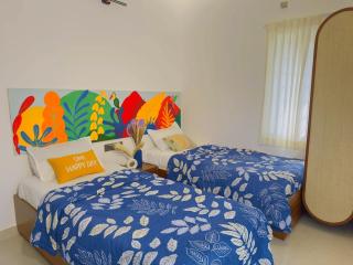 Soul Club - 1hr from HSR, Outdoor Cinema, Pool, Meditation Room, BBQ - 7