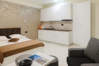 Niko Beach Studio - Sea On Mamaia - 1