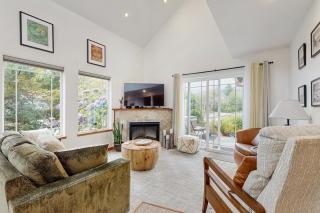 Spring Lake Retreat - 9