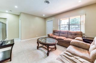 3 Mi to Dania Beach Pier Convenient Apartment! - Dania Beach - 3