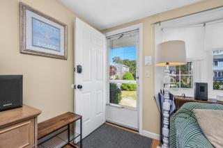 35 Maine Avenue Yarmouth -Sandy Toes - 4