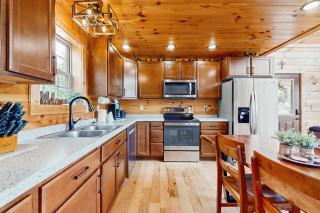 4428 Stackstone Rd, Sevierville, TN 37862 - 2