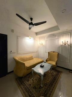 1 BHK King Apartment, Netflix, View, Near Food Street - 6