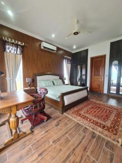 Farmhouse Master Bedroom Stay - Peace and Serenity - 6