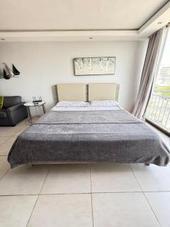 Lola Beach Apartment - 8