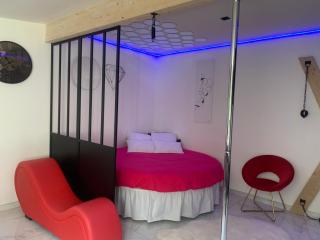 Aphrodite LoveRoom - 4