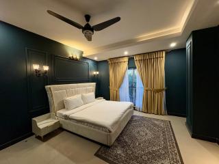 2 BHK Stardust Crest, Netflix, Balcony - 6