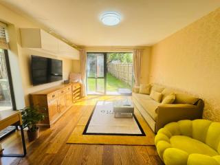 Taylors Place 3bedroom 2Bath Modern House in Winchester Wifi 2FreeParking - 9