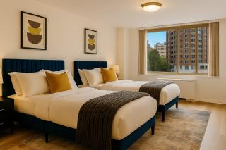 Crystal City Comfort 2BR with Parking and Gym - 8