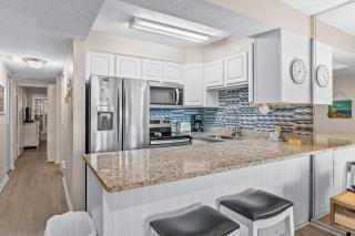 Jetty East 215A - 5