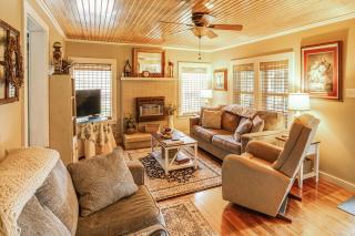 Charming Country Home with Yard - 14 Mi to Ole Miss! - 8